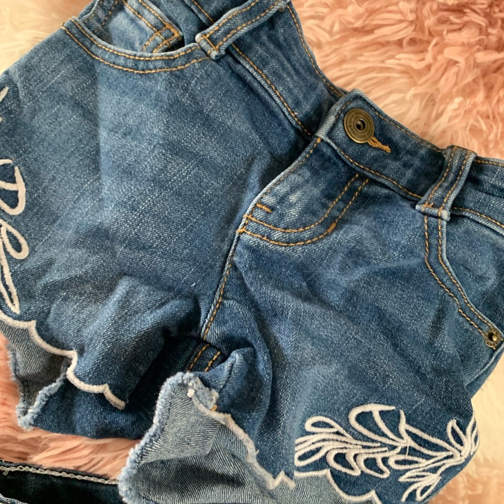 Short size 4